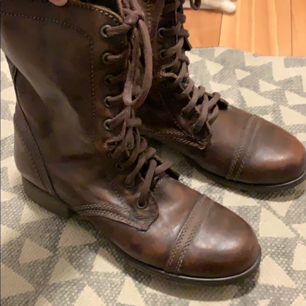 Steve Madden Troppa Boots - Picture 6 of 6